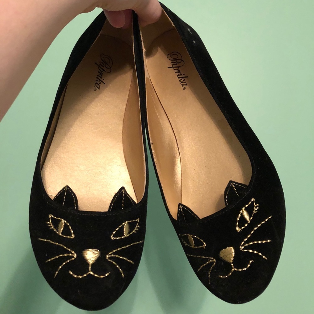 Cat Embroidered Velvet Flats